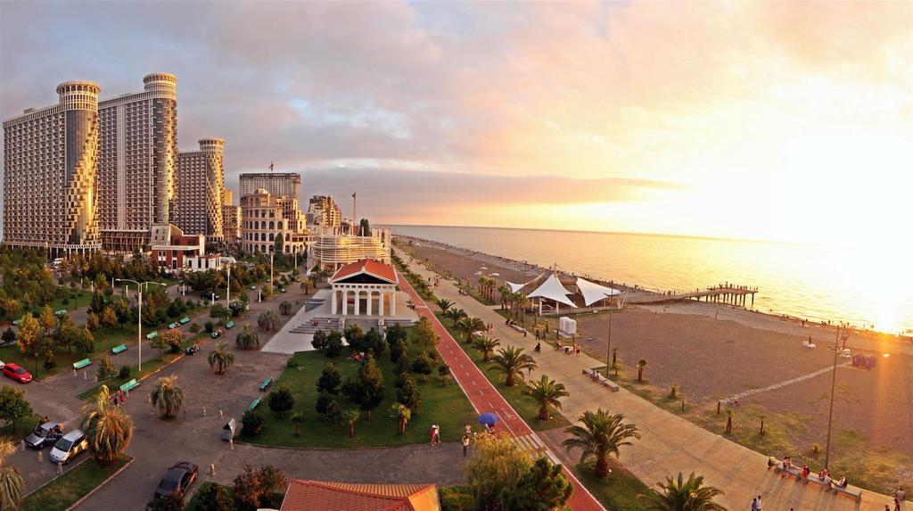 Sebi Apartment Batumi Towers Ruang foto